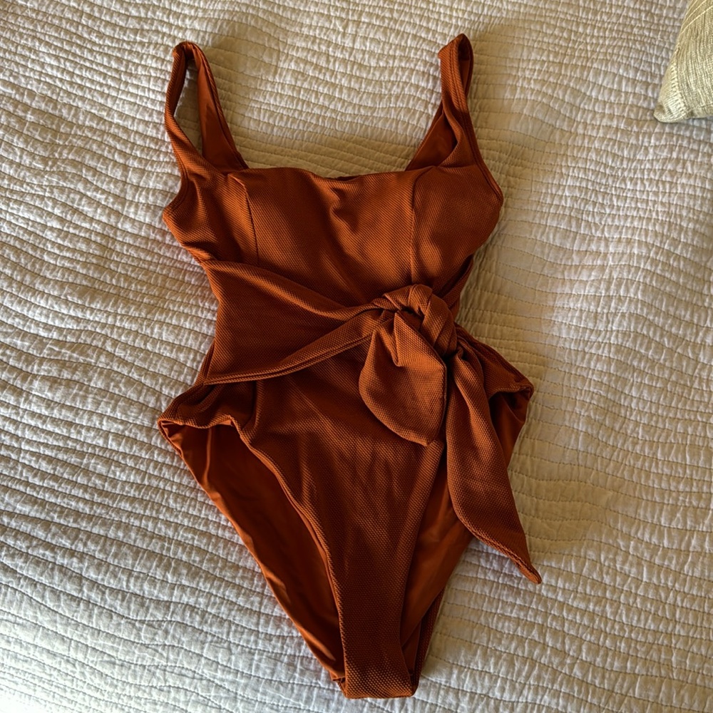 l*Space Balboa One Piece Classic Swimsuit, NWT